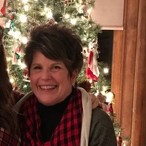 Meet your Posher, Leeann